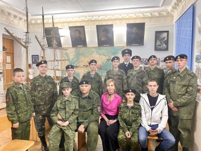 Коллектив «Маринс Парк Отель Ростов» поздравил юнармейцев с Днём морской пехоты России