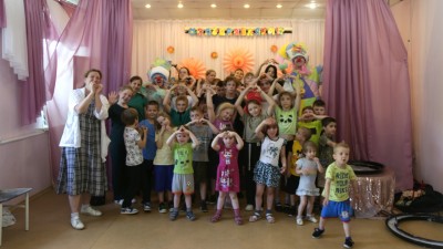 Воспитанники реабилитационного центра «Солнышко» отпраздновали начало летних каникул 